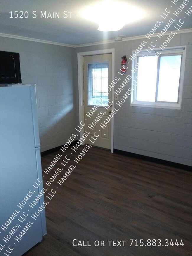 property at 1520 S Main St