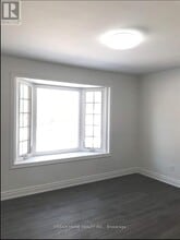 34 Cartier Crescent in Richmond Hill, ON - Building Photo - Building Photo
