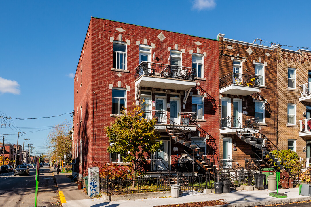 3895 Joseph Rue in Verdun, QC - Building Photo