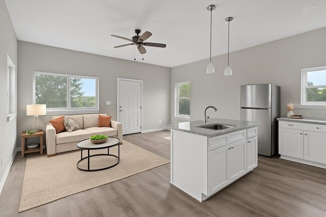 8206 Tower St in Houston, TX - Building Photo - Building Photo