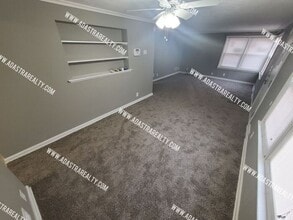9366 E 64th Terrace in Raytown, MO - Building Photo - Building Photo