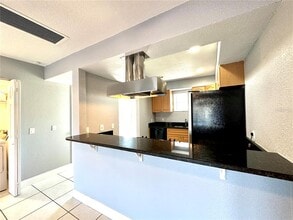 1350 Mediterranean Dr in Punta Gorda, FL - Building Photo - Building Photo