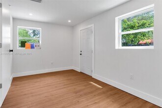 1046 Jann Ave in Opa Locka, FL - Building Photo - Building Photo