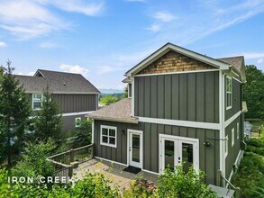 85 Beaver Dr in Asheville, NC - Building Photo - Building Photo