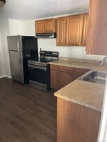49 6th St in Derby, CT - Building Photo