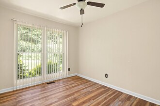 12 West St in Asheville, NC - Building Photo - Building Photo