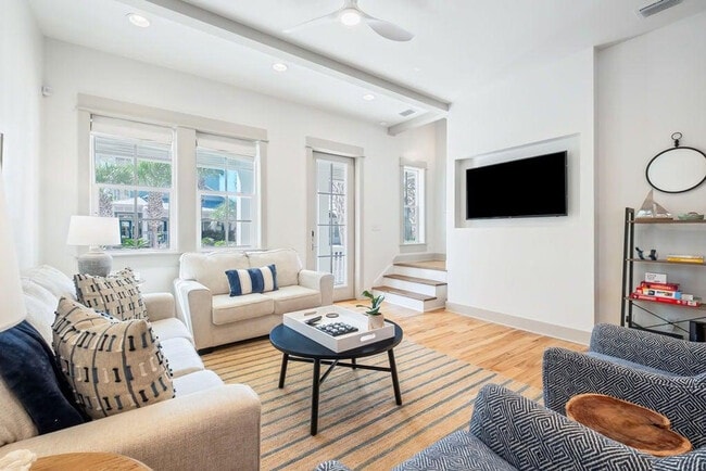 110 E Blue Crab Loop