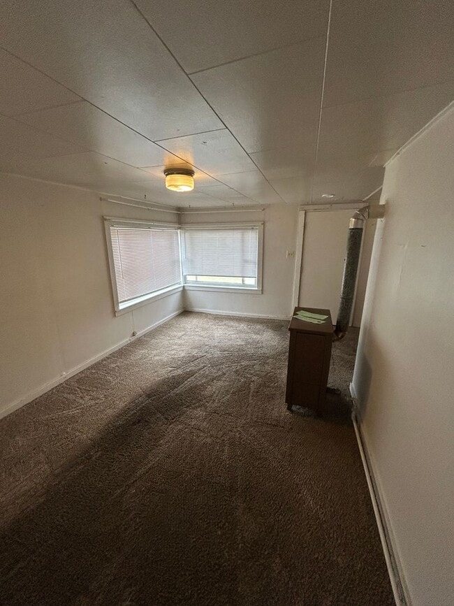 738 9th Ave W in Kalispell, MT - Building Photo - Building Photo