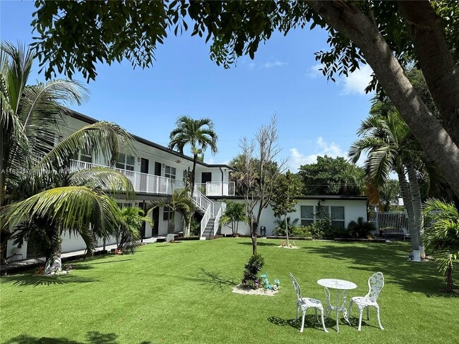 property at 1821 Thomas St