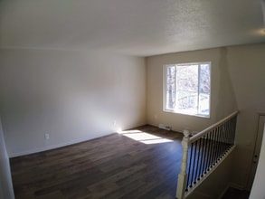 2109 Louis Cir in Jefferson City, MO - Foto de edificio - Building Photo