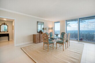 340 S Ocean Blvd in Palm Beach, FL - Building Photo - Building Photo