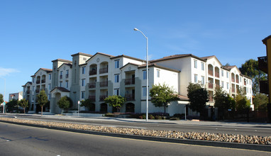 Montevista Senior in San Pablo, CA - Foto de edificio - Building Photo