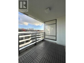 1777-1777 W 7th Ave in Vancouver, BC - Building Photo - Building Photo