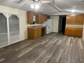 113 Lynn Dr in Marion, NC - Building Photo - Building Photo