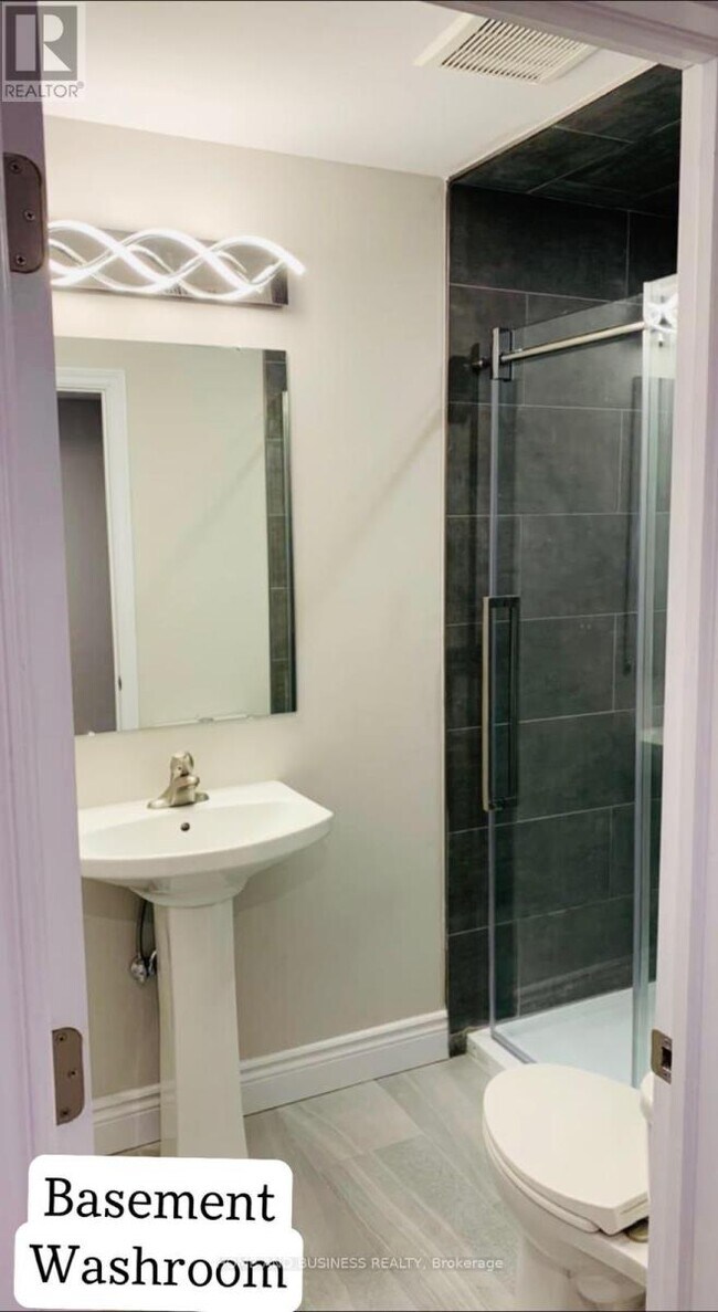 199 Carriage Way in Waterloo, ON - Building Photo - Building Photo