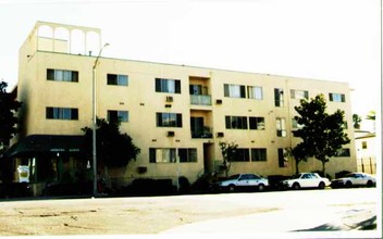 Andrews Manor in Los Angeles, CA - Building Photo - Building Photo