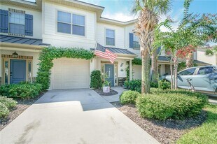 303 Reserve Ln in St. Simons Island, GA - Building Photo