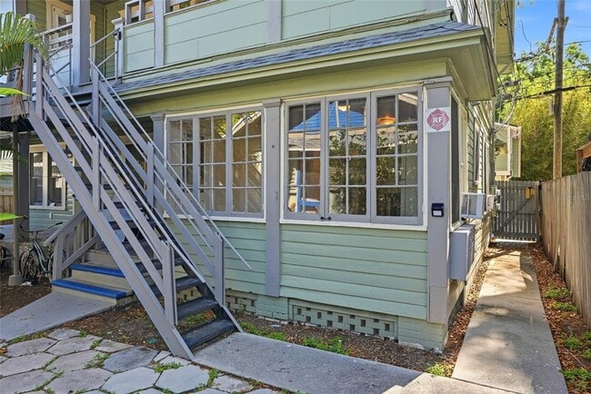 property at 725 8th St N