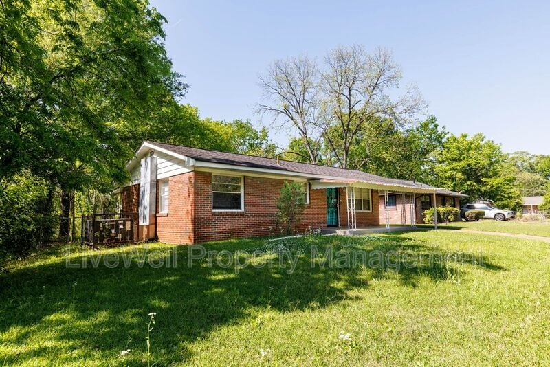 1508 Collier Dr in Birmingham, AL - Building Photo
