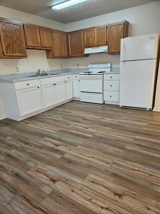 325 Clearwater Way in Mount Sterling, KY - Building Photo