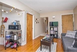 1706 Commonwealth Ave in Boston, MA - Building Photo - Building Photo