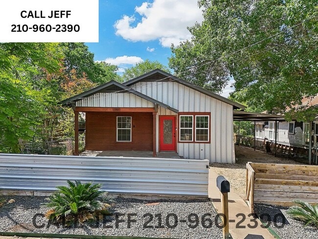 property at 140 E Dullnig Ct