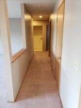 3607 Michelle Ln, Unit 3607 B in Anacortes, WA - Foto de edificio - Building Photo