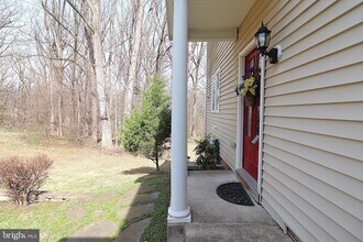 118 Quaint Acres Dr in Silver Spring, MD - Foto de edificio - Building Photo