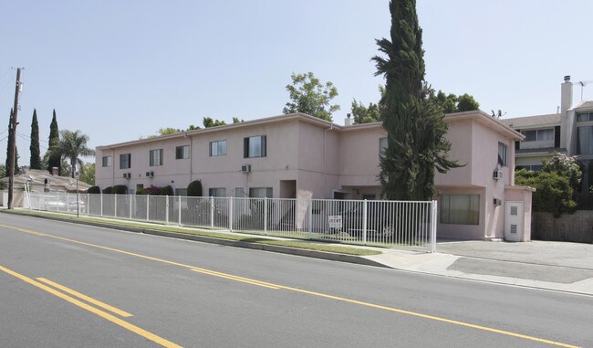 11854 Erwin St in North Hollywood, CA - Building Photo - Building Photo