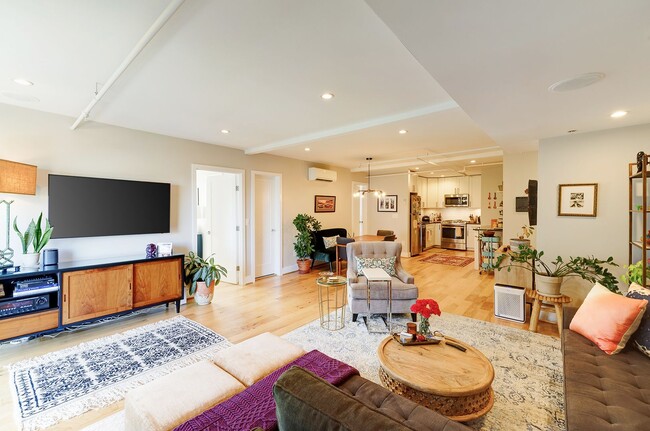 property at 1514 Newton St NW