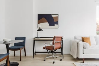 150 Lawrence St in Brooklyn, NY - Foto de edificio - Building Photo