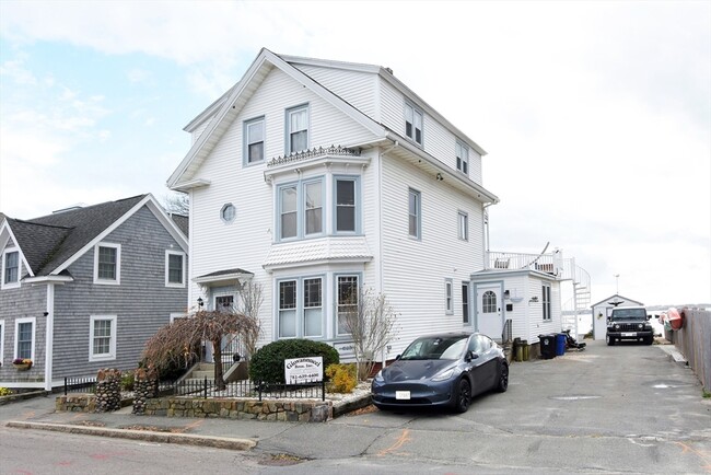 7 Puritan Rd in Swampscott, MA - Building Photo - Building Photo