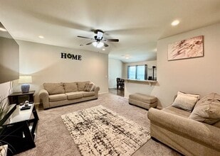 11808 Jude Way in Yukon, OK - Building Photo - Building Photo