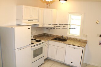 404 Tecumseh St in St. Charles, MO - Building Photo - Building Photo
