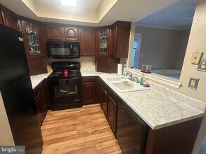630 Valley Stream Cir in Langhorne, PA - Building Photo - Building Photo