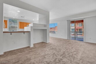 35 E Agate Ave in Las Vegas, NV - Building Photo - Building Photo