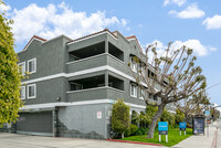 Duke Apartment Homes in Huntington Beach, CA - Foto de edificio - Building Photo