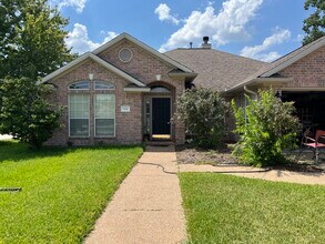 304 Gleeson Ct in College Station, TX - Building Photo - Building Photo