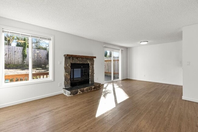 14520 NW Hunters Dr in Beaverton, OR - Building Photo - Building Photo