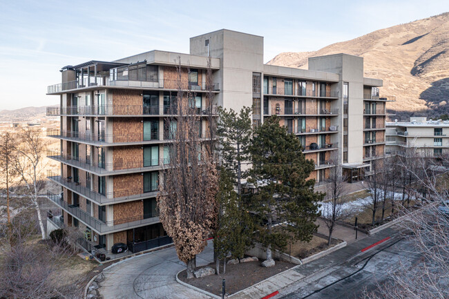 Donner Place in Salt Lake City, UT - Building Photo - Building Photo