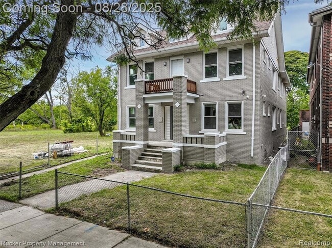 property at 5124 W Chicago