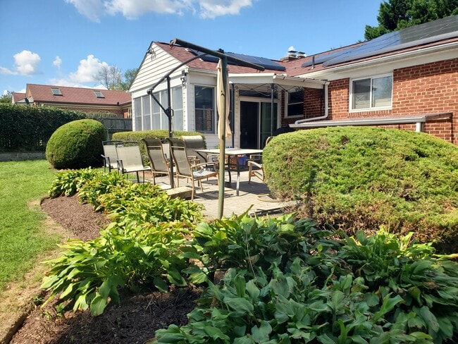 property at 2314 E West Hwy