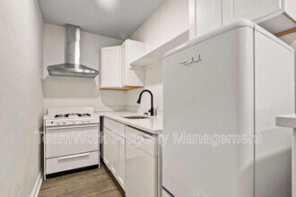 3103b Azalea Dr in North Charleston, SC - Building Photo - Building Photo