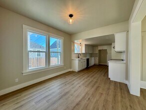 5 Rideout St in Samoa, CA - Building Photo - Building Photo