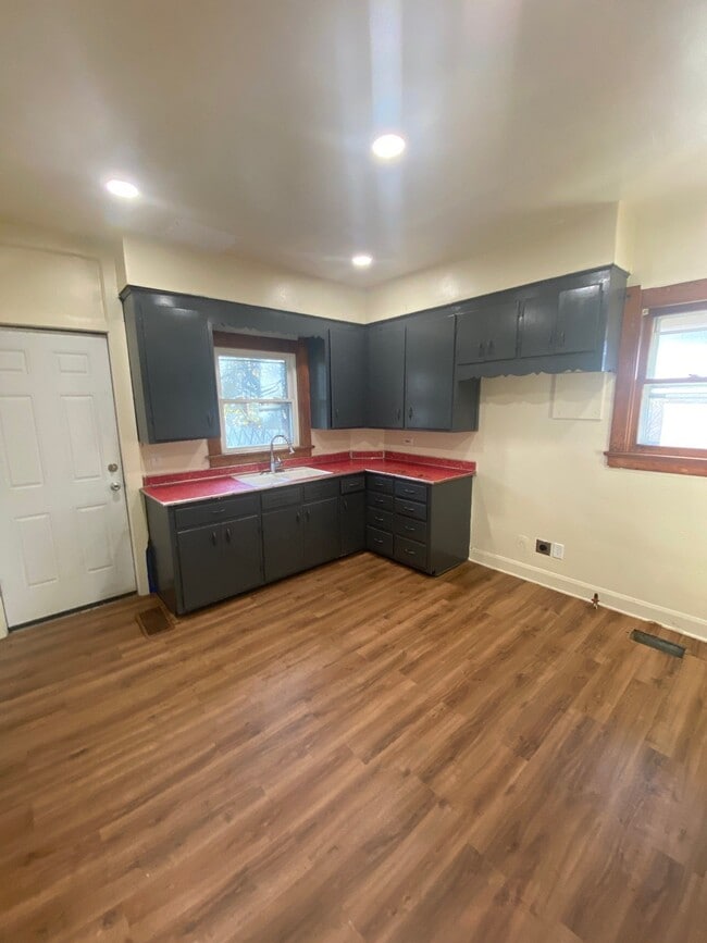 1477 South Ave in Toledo, OH - Foto de edificio - Building Photo