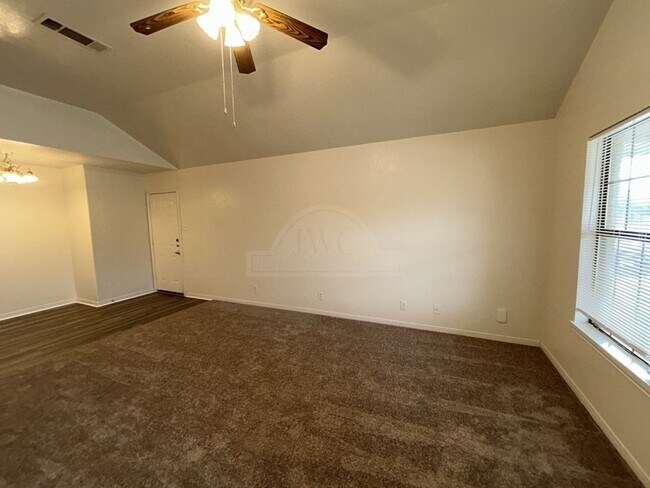 2204 Wright Way in Killeen, TX - Building Photo - Building Photo