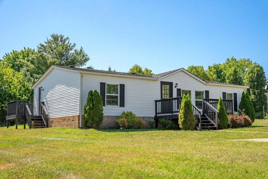 1128 Drew Rd in Gallatin, TN - Building Photo