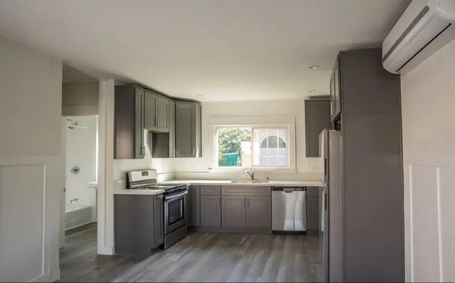 property at 1443 Echo Park Ave