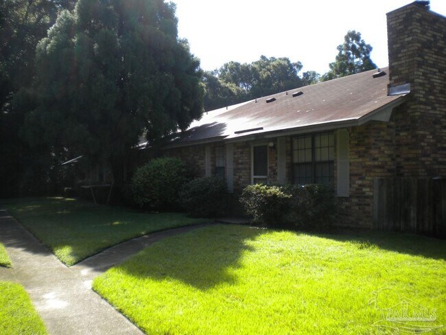 property at 1440 N 61st Ave