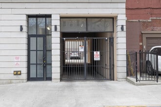 906 Prospect Pl in Brooklyn, NY - Foto de edificio - Building Photo